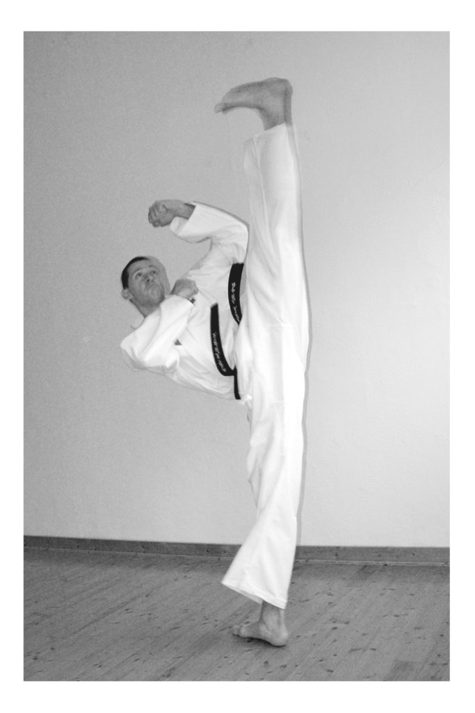 http://www.taekwondo-drexler.it/wp-content/uploads/2020/FotoAlbum1/F12-1-683x1024.jpg