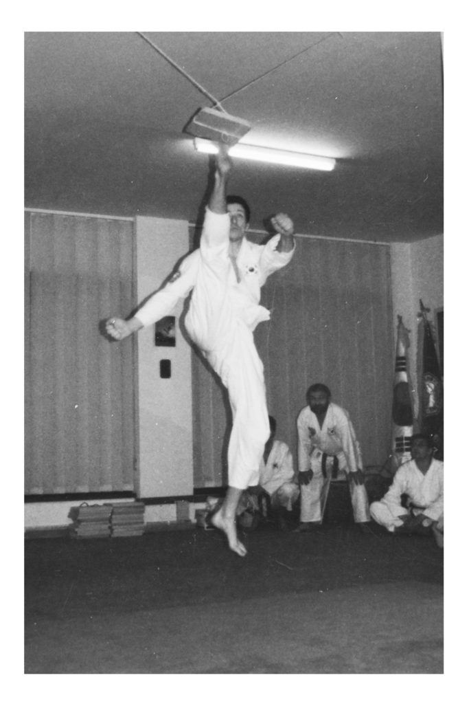 http://www.taekwondo-drexler.it/wp-content/uploads/2020/FotoAlbum1/F27-1-683x1024.jpg